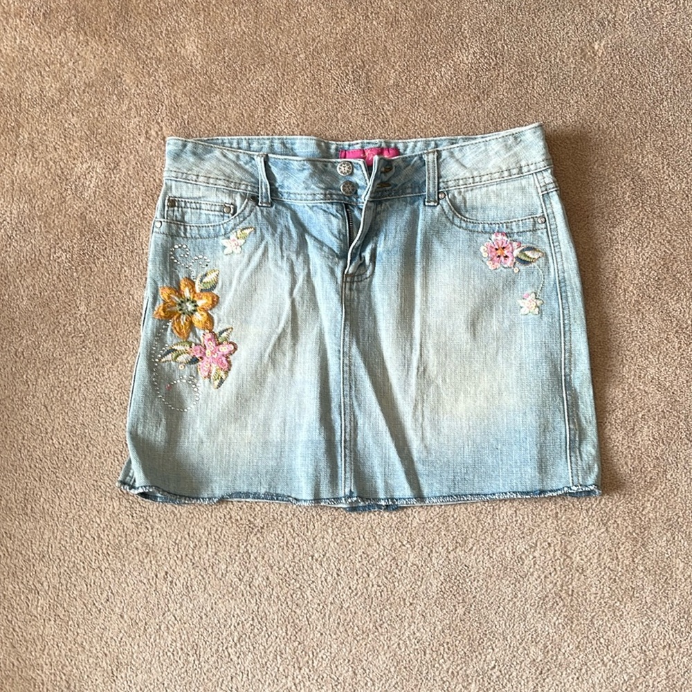 Like new Distressed, embroidered w rhinestones & sequins denim skirt, sz. 9/10,